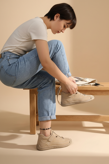 Corinthe | Women's Trendy Stitch Detail Comfort Lace-Up Sneaker