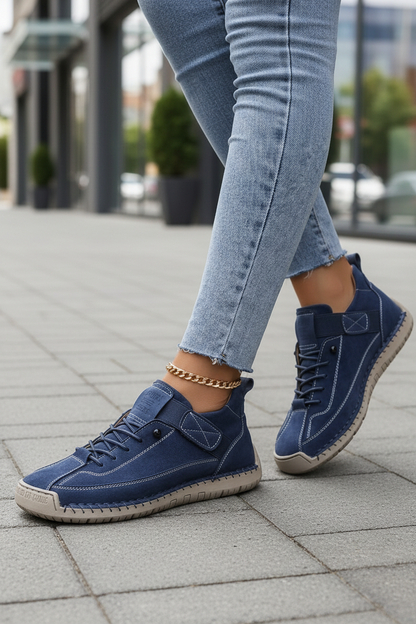 Corinthe | Women's Trendy Stitch Detail Comfort Lace-Up Sneaker
