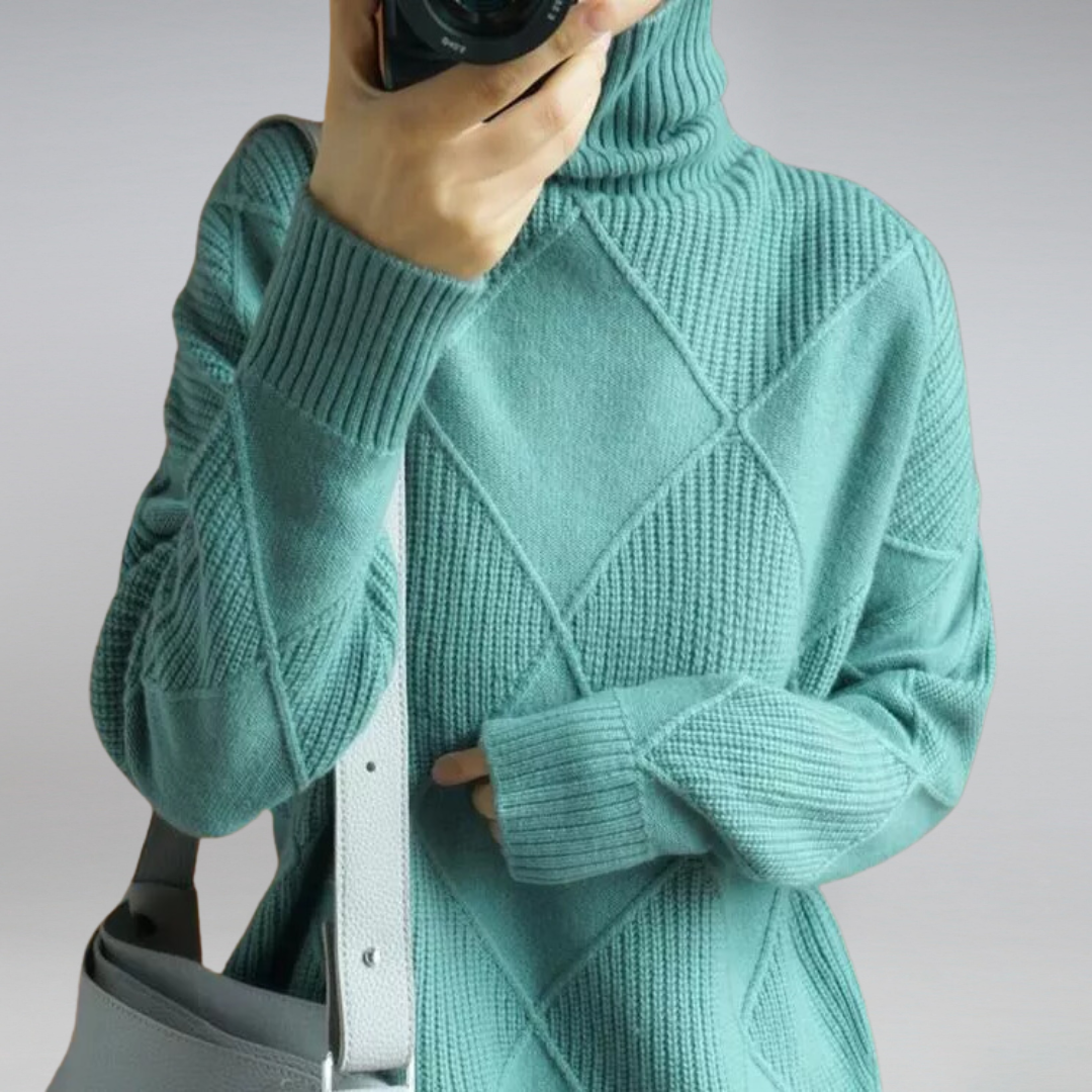 Marlowe | Women's Oversized Turtleneck Textured Knit Sweater