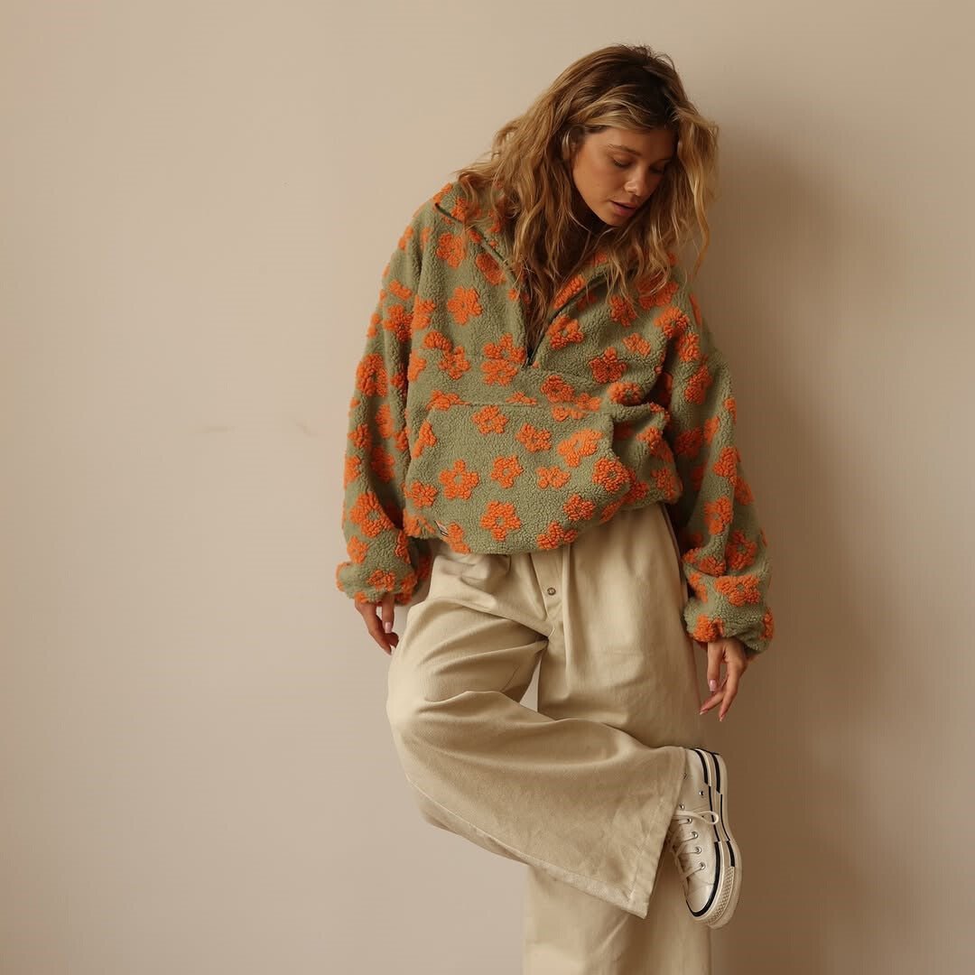 Fenwick | Women's Oversized Floral Teddy Fleece Half Zip Jacket
