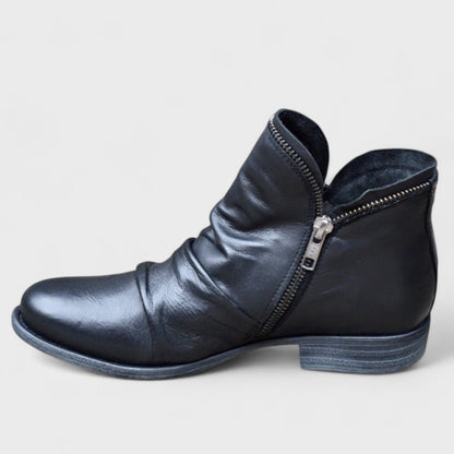 Vionnet | Women's Slouched Zip Ankle Leather Boot