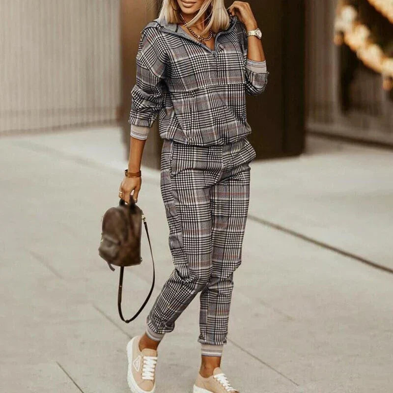 Marlowe | Women's Casual Zip Neck Monogram Print Tracksuit