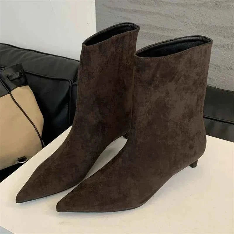 Marlow | Women's Pointed Toe Kitten Heel Ankle Boot