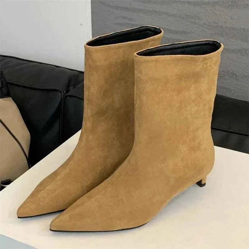 Marlow | Women's Pointed Toe Kitten Heel Ankle Boot