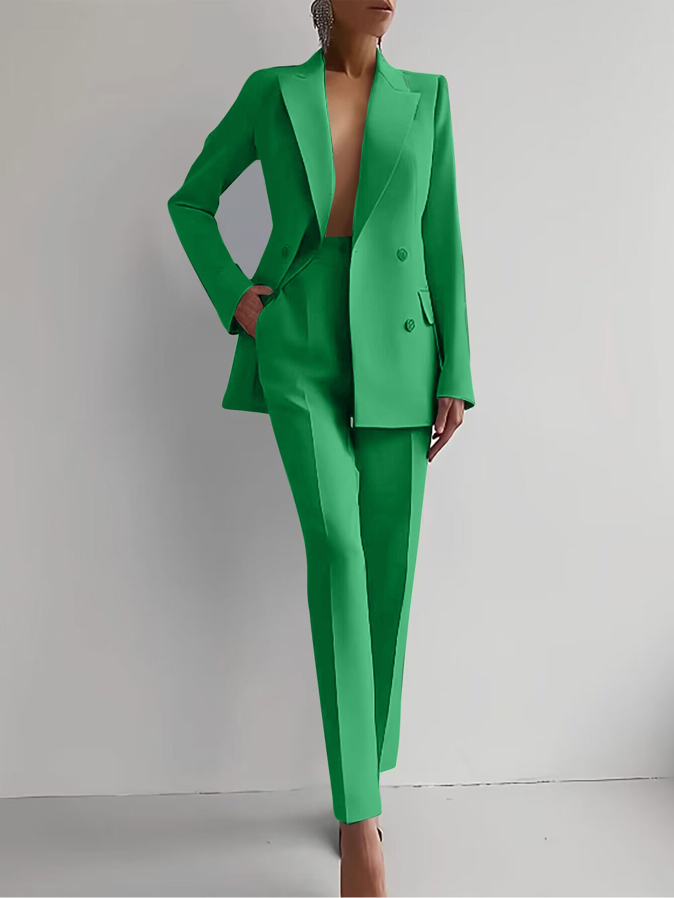 Eleonor | Women's Tailored Double-Breasted Two-Piece Suit