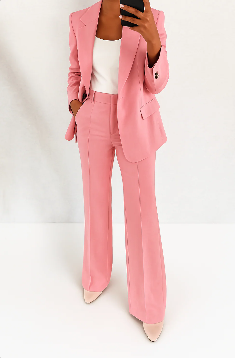 Julie | Women's Tailored Single-Breasted Two-Piece Suit
