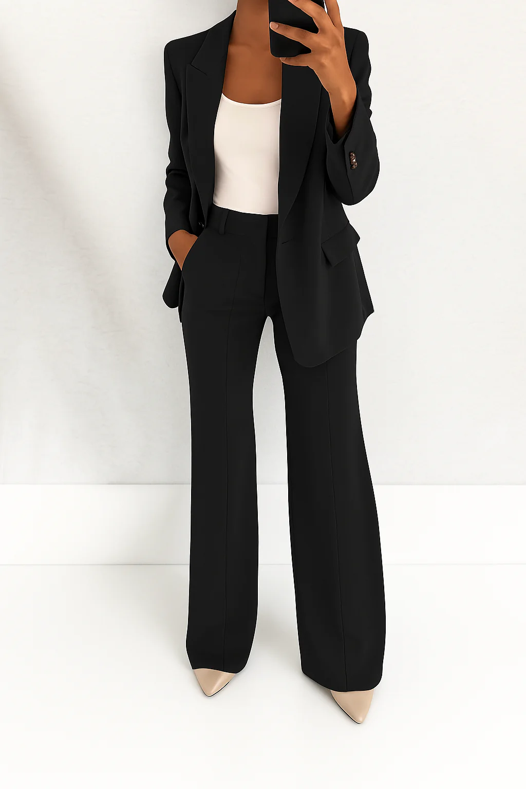 Julie | Women's Tailored Single-Breasted Two-Piece Suit