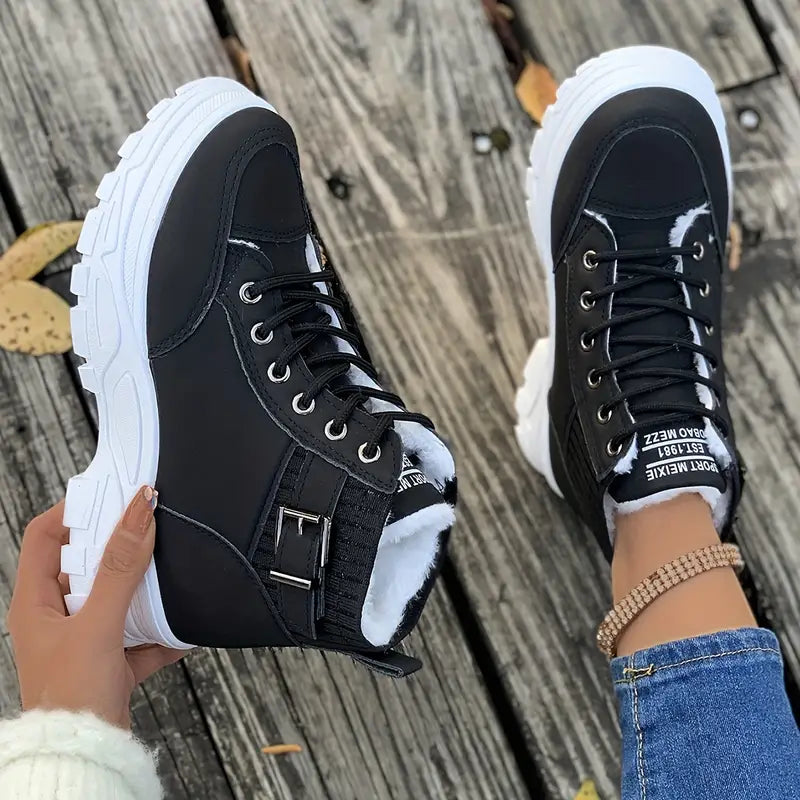 Willa | Women's Lace-Up Buckle Platform Winter Snow Boot