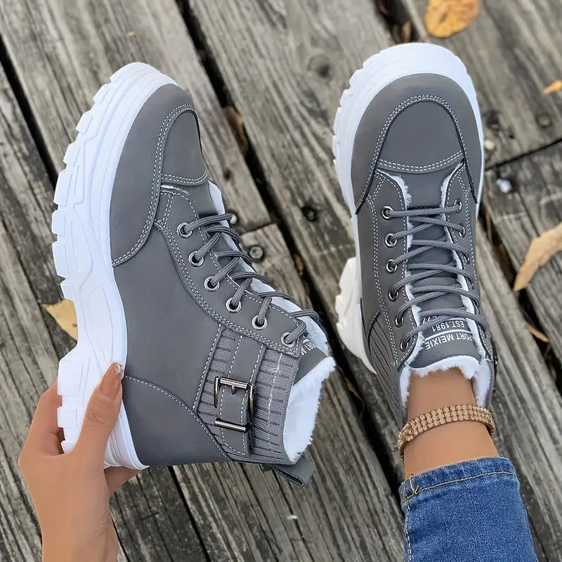 Willa | Women's Lace-Up Buckle Platform Winter Snow Boot