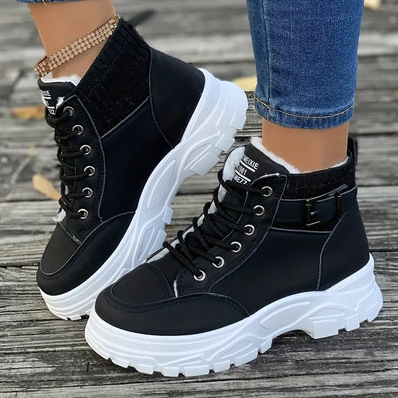 Willa | Women's Lace-Up Buckle Platform Winter Snow Boot