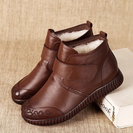 Delwyn | Women's Faux Fur Lined Leather Ankle Boot