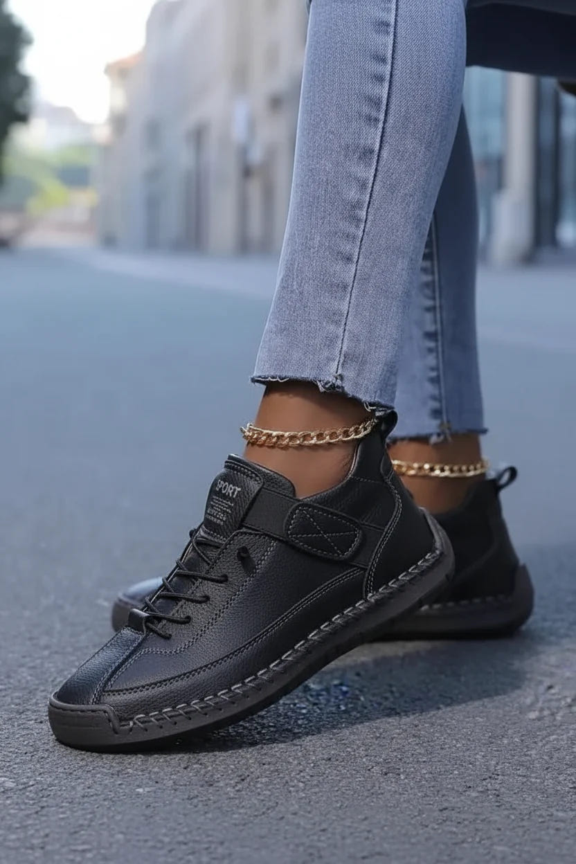 Corinthe | Women's Trendy Stitch Detail Comfort Lace-Up Sneaker