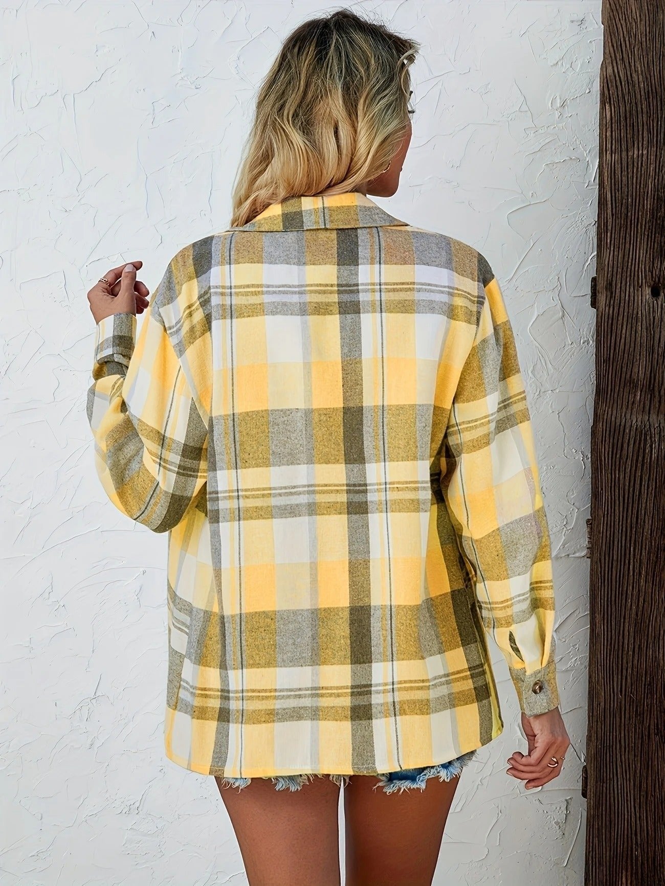 Marlowe | Women's Oversized Plaid Flannel Long Sleeve Button-Up Shirt
